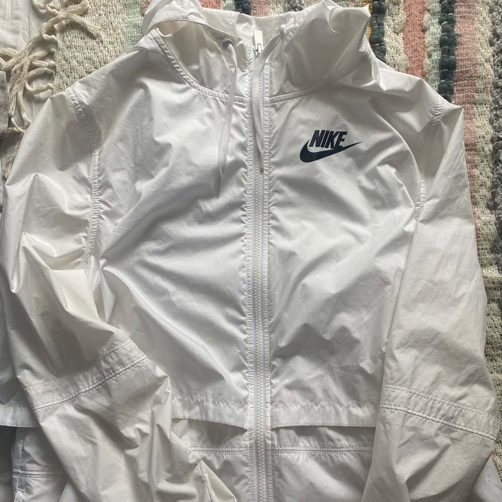 Nike Oversized White Windbreaker